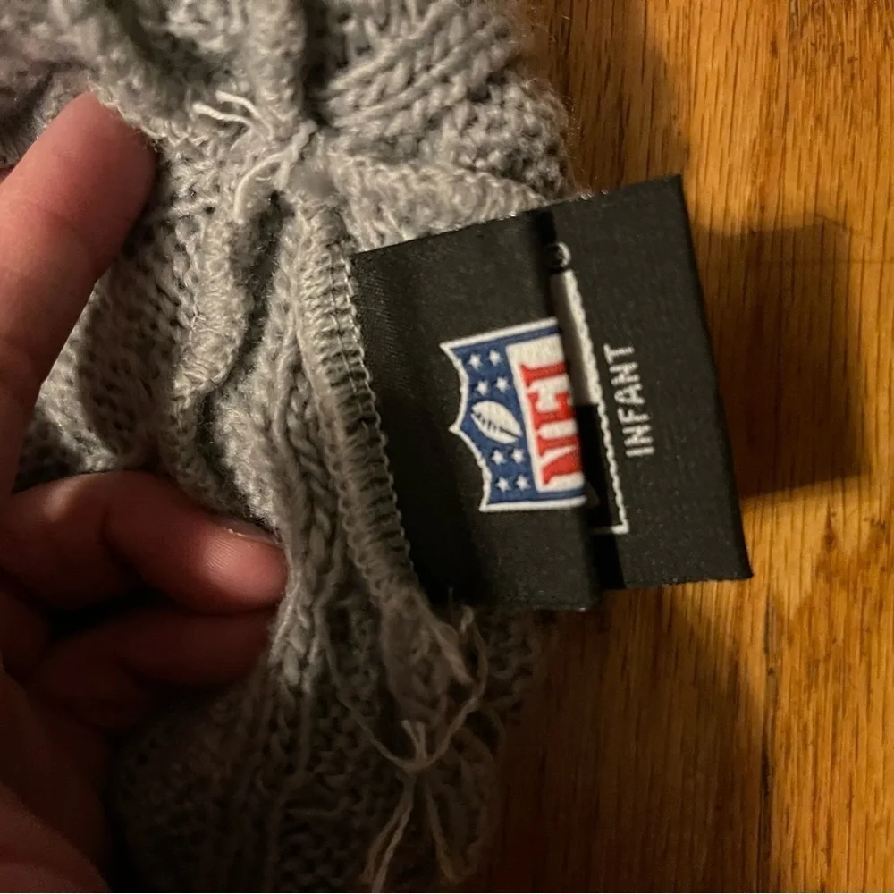 NFL | New England Patriots Mohawk Pom Winter Hat | infant